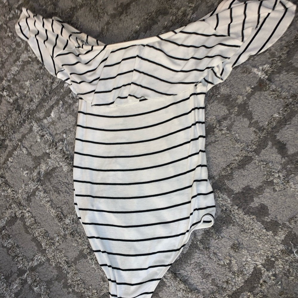 Off shoulder striped body suit